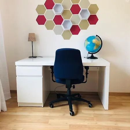 Ferienwohnung In Mit Moebliertem Balkon *