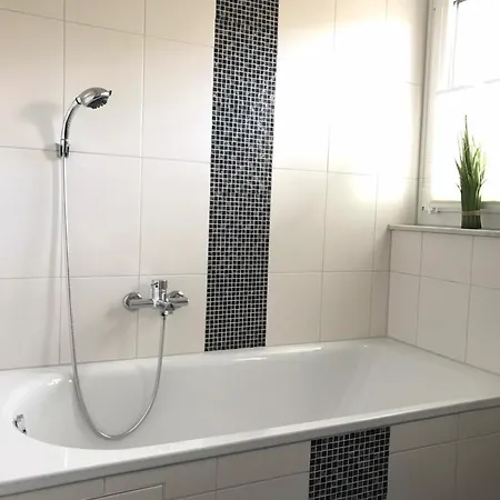 Apartamento Ferienwohnung In Mit Moebliertem Balkon *