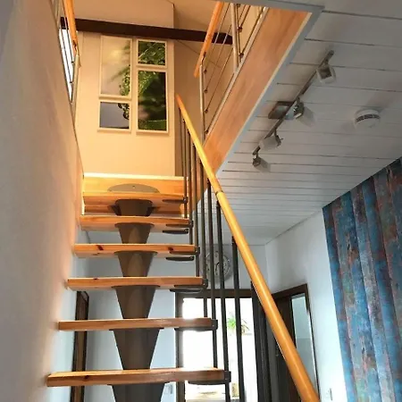 Ferienwohnung In Mit Moebliertem Balkon アパート *